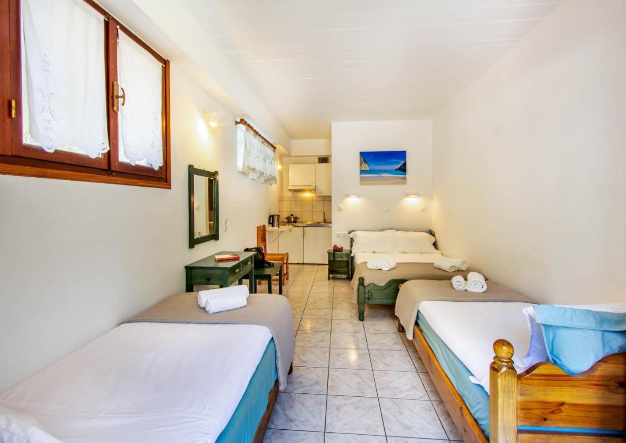 Nefeli Hotel Áyios Nikítas Zimmer foto